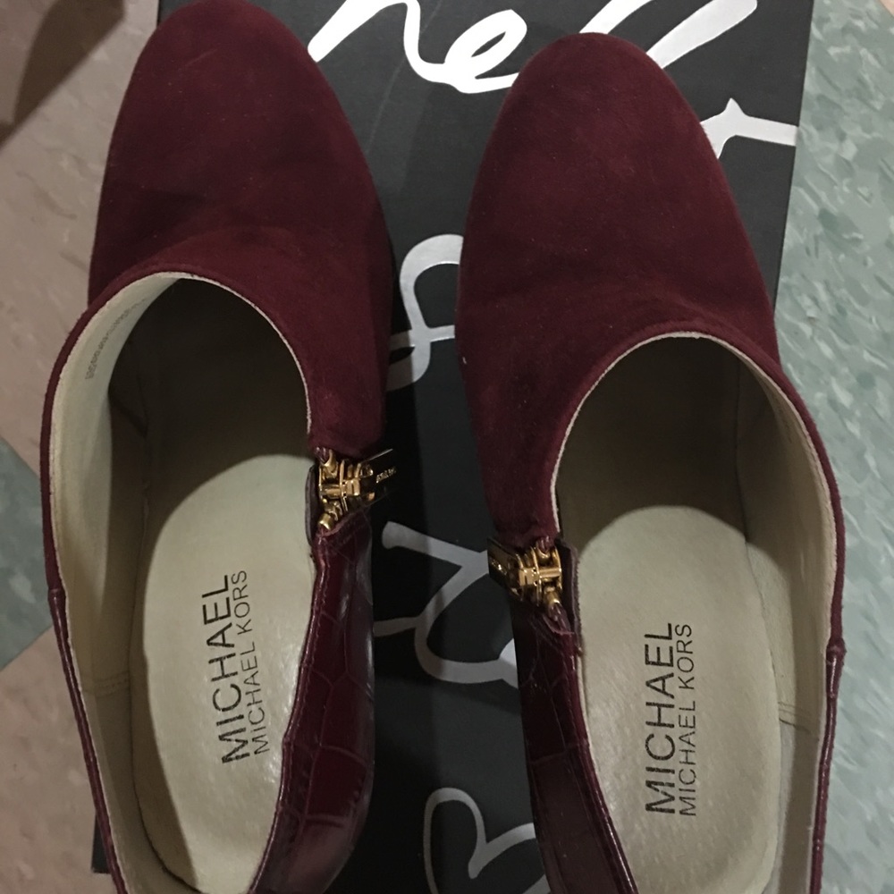 Suede booties - Picture 3 of 3